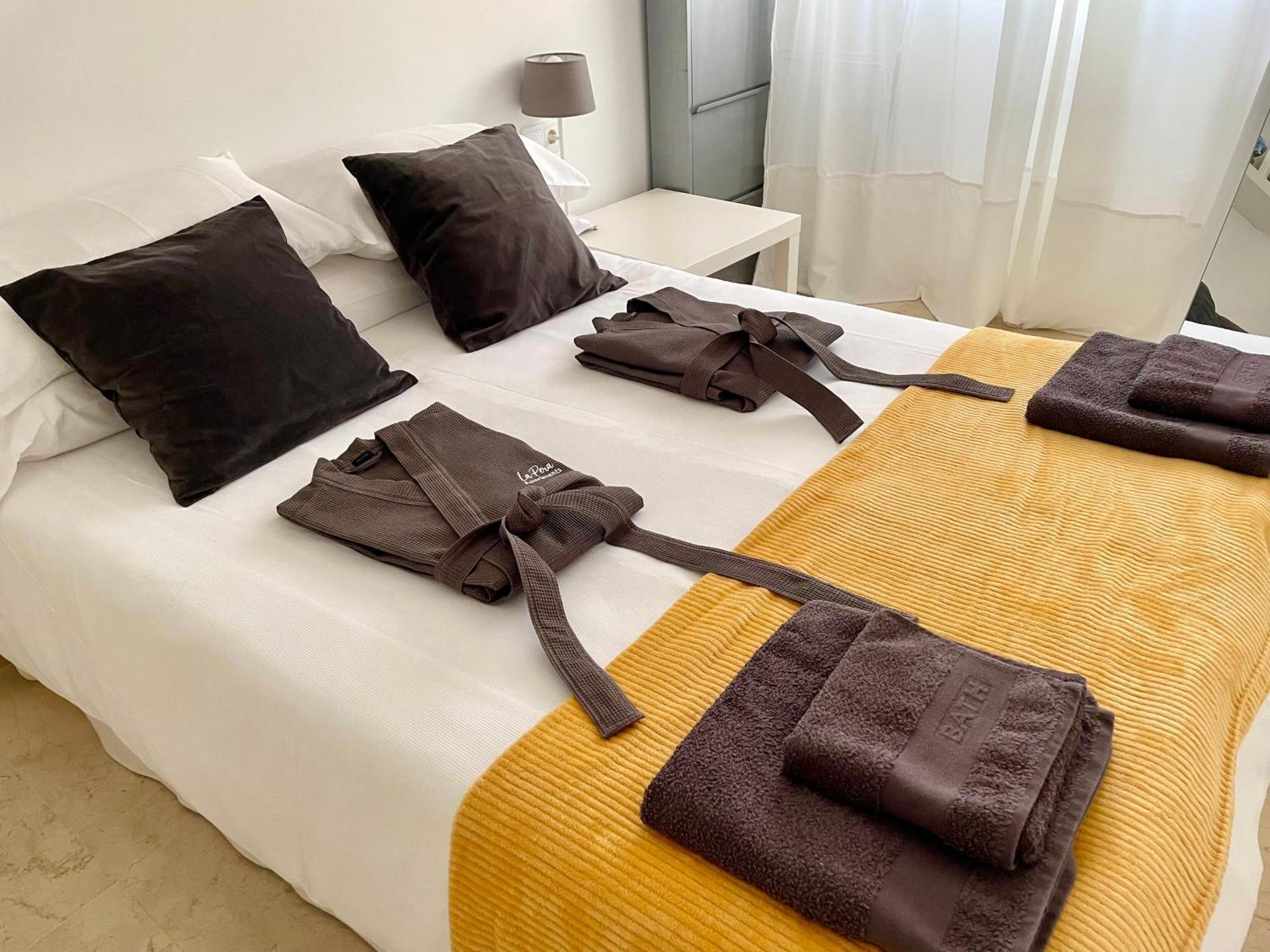 La Pera Apartment Jaen Exterior photo
